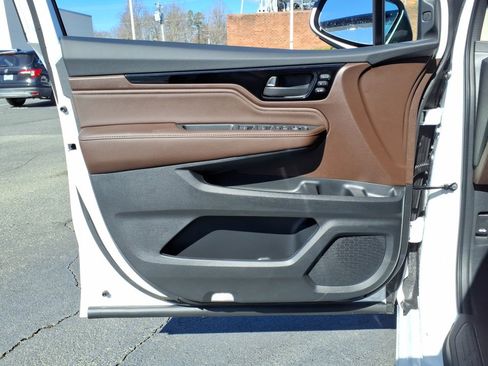 New 2026 Honda Odyssey Touring image 14