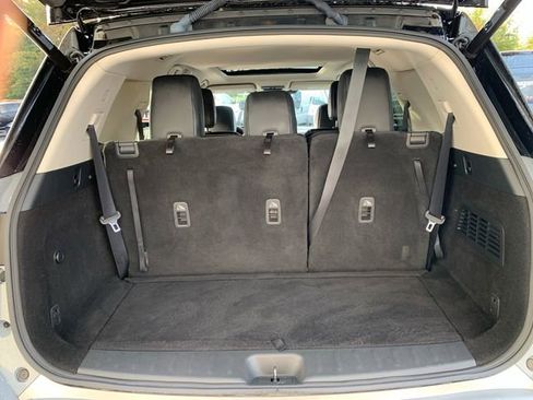 Used 2023 Nissan Pathfinder SL w/ SL Premium Package image 13