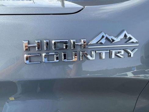 Certified 2023 Chevrolet Silverado 1500 High Country w/ Technology Package image 9