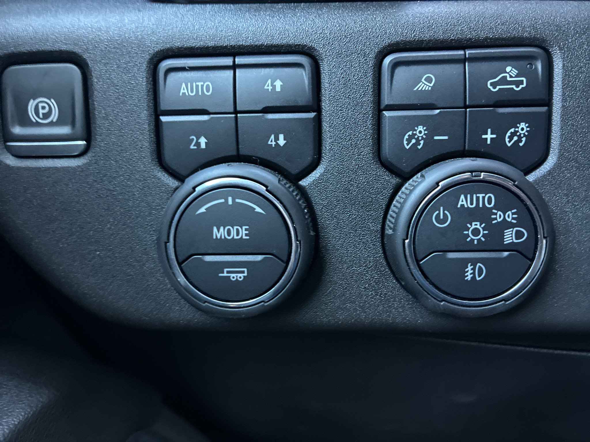 Used 2024 Chevrolet Silverado 1500 High Country w/ Midnight Edition AWD/4WD image 28