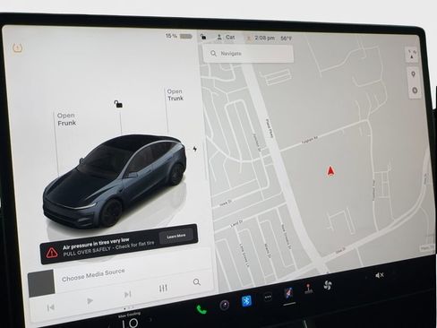 Used 2026 Tesla Model Y AWD image 44