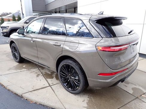 New 2026 Lincoln Corsair Reserve w/ Jet Appearance Package image 3