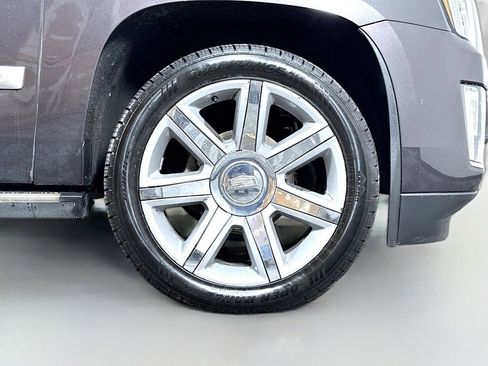 Used 2016 Cadillac Escalade Premium image 48
