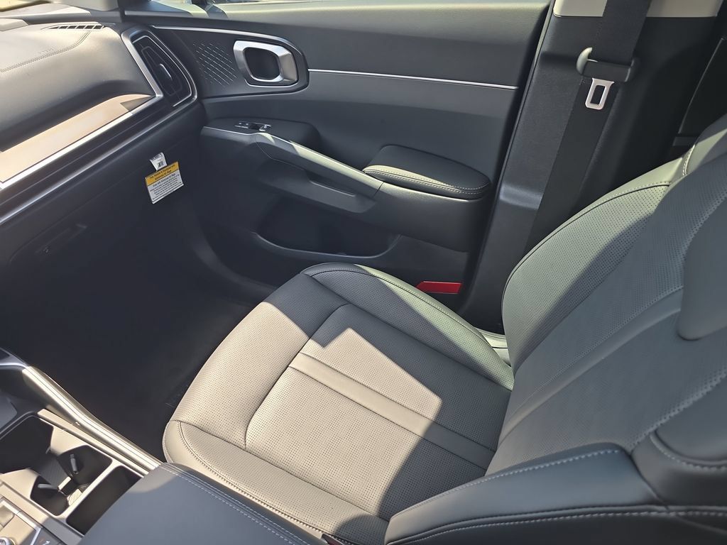 New 2026 Kia Sorento S w/ S Panoramic Sunroof Package FWD image 15