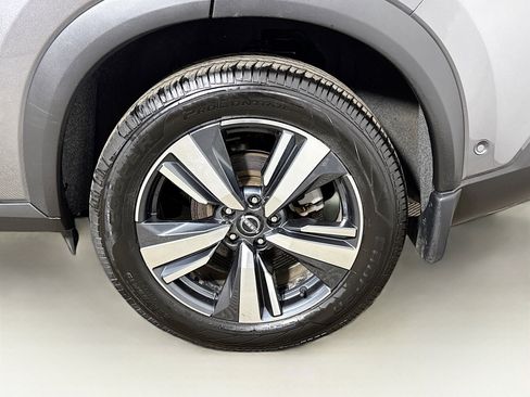 Used 2023 Nissan Rogue SL w/ SL Premium Package image 30