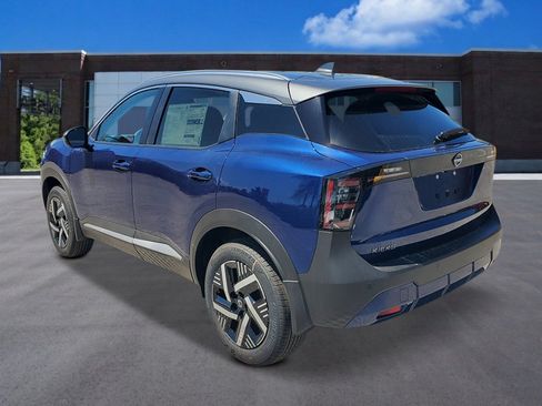 New 2026 Nissan Kicks SV w/ SV Premium Package FWD image 4