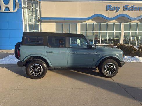 Used 2023 Ford Bronco Outer Banks image 4