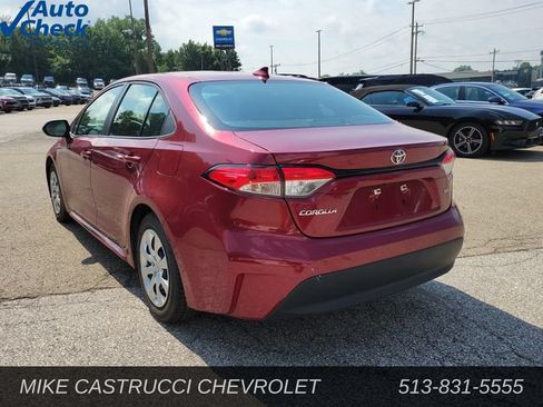 Used 2024 Toyota Corolla LE FWD image 3