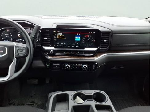 Used 2024 GMC Sierra 1500 Elevation w/ LPO, Elevation Black Package image 13