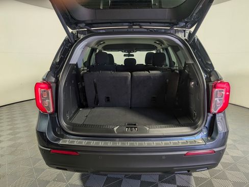 Certified 2022 Ford Explorer XLT image 6