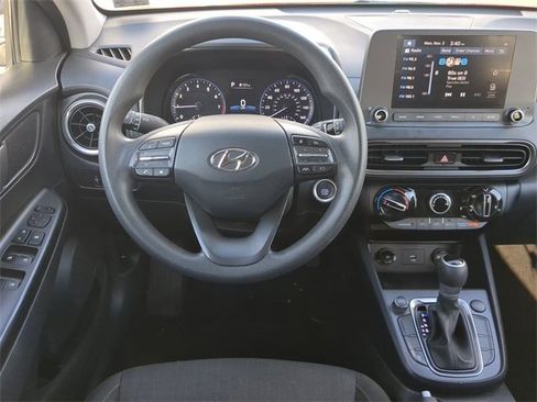 Used 2023 Hyundai Kona SEL image 15