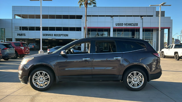 Used 2015 Chevrolet Traverse LT w/ Style and Technology Package FWD image 3