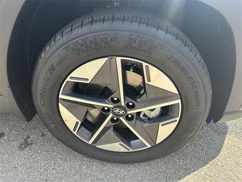 New 2025 Hyundai Tucson SEL image 12