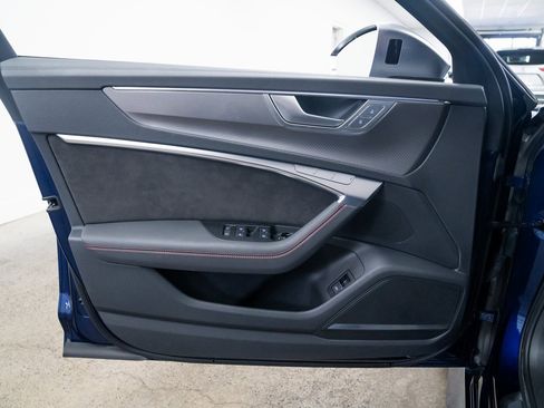 Used 2021 Audi RS 6 image 18