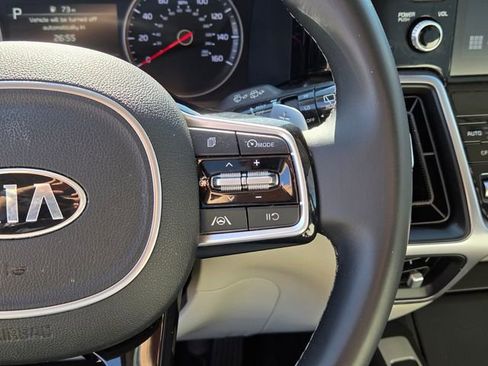 Used 2021 Kia Sorento S image 20