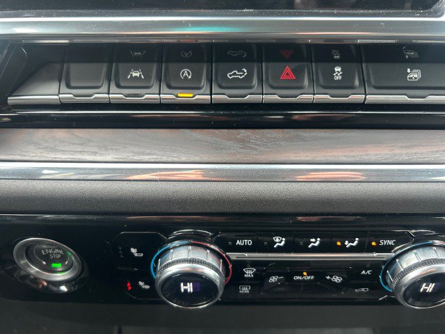 Used 2024 GMC Sierra 1500 SLT AWD/4WD image 19