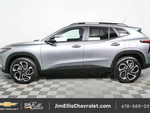 Certified 2026 Chevrolet Trax RS w/ Driver Confidence Package FWD image 26