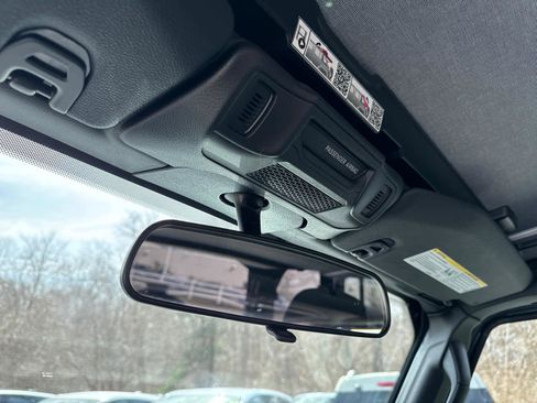 Used 2025 Jeep Wrangler Sport image 24