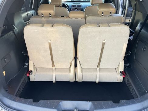 Used 2017 Ford Explorer FWD image 8