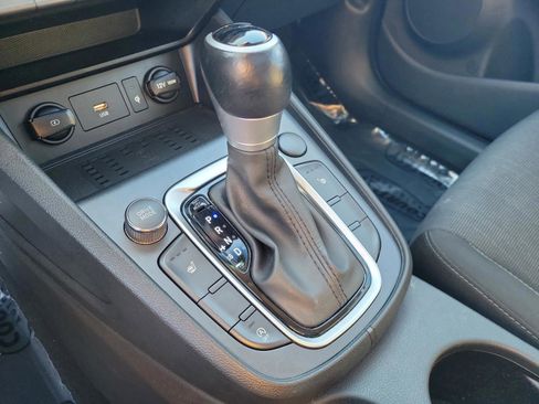 Certified 2023 Hyundai Kona SEL w/ Convenience Package image 18