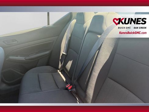 Used 2025 Nissan Altima 2.5 SV FWD image 34