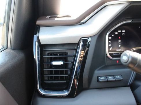 Used 2024 GMC Sierra 1500 Denali AWD/4WD image 10