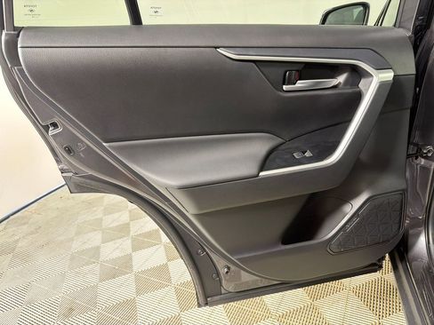 Used 2025 Toyota RAV4 XLE FWD image 23