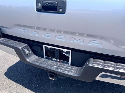 Used 2023 Toyota Tacoma SR5 RWD image 10