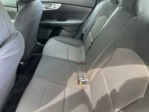 Used 2023 Kia Forte LXS FWD image 9