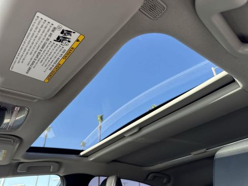 Used 2024 Toyota Prius XLE image 18