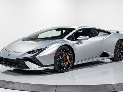 Used 2023 Lamborghini Huracan Tecnica RWD image 7