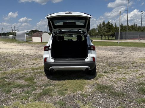 Used 2023 Ford Escape Active FWD image 4