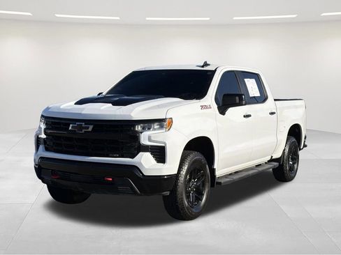 Used 2024 Chevrolet Silverado 1500 LT Trail Boss w/ Protection Package AWD/4WD image 1