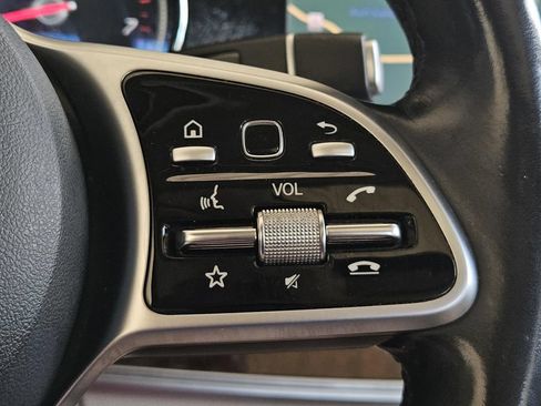 Used 2019 Mercedes-Benz E 300 4MATIC image 23