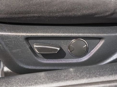 Used 2016 Ford Mustang Coupe RWD image 30