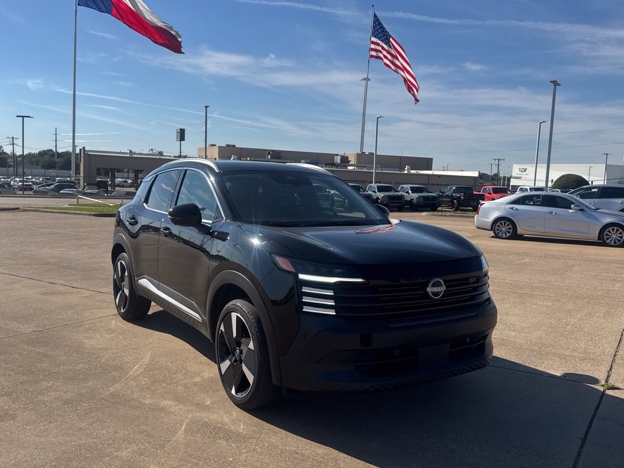 Certified 2026 Nissan Kicks SR FWD image 1