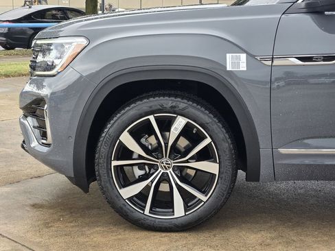 New 2026 Volkswagen Atlas SEL Premium R-Line AWD/4WD image 5