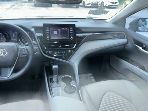 Used 2024 Toyota Camry SE w/ Convenience Package FWD image 13