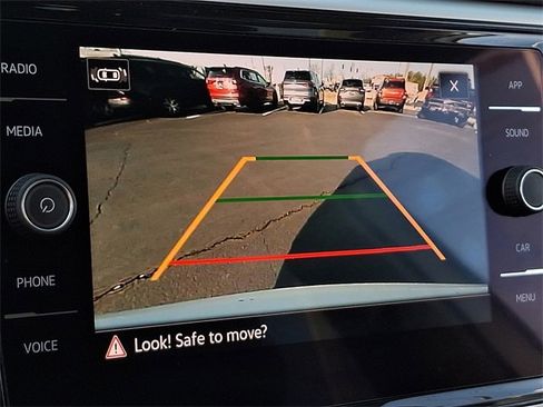 Used 2022 Volkswagen Atlas SE image 17