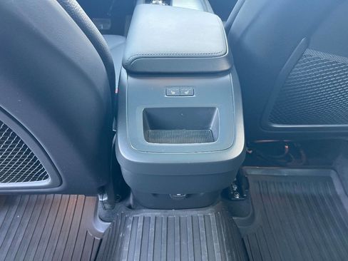 Used 2025 Volvo XC60 B5 Plus w/ Protection Package Premier image 12