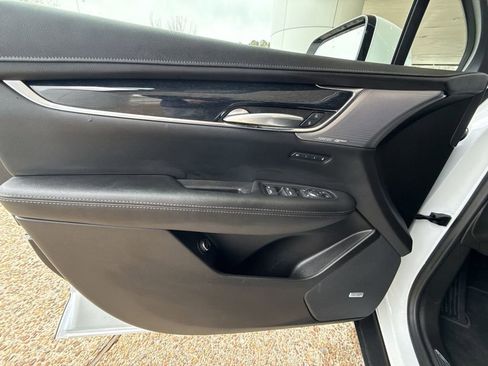 Certified 2025 Cadillac XT5 Premium Luxury image 22