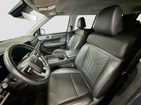Used 2025 Hyundai Santa Fe SEL AWD/4WD image 13