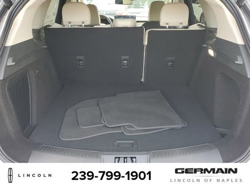 New 2026 Lincoln Corsair Premiere image 21