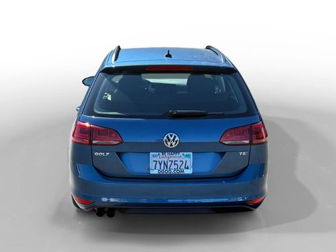 Used 2017 Volkswagen Golf S FWD image 4