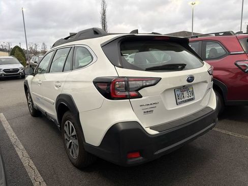 Certified 2025 Subaru Outback AWD/4WD image 6