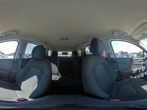Used 2025 Kia Sportage LX FWD image 41