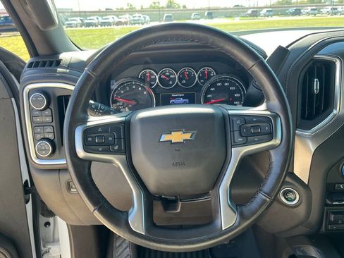 Used 2022 Chevrolet Silverado 1500 LTZ w/ LTZ Convenience Package II image 24