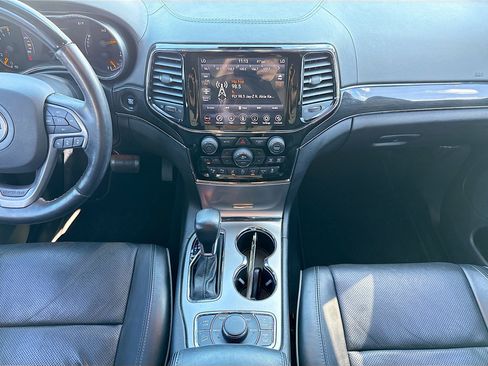 Used 2020 Jeep Grand Cherokee Overland image 20