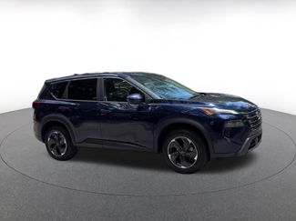 Used 2025 Nissan Rogue SV FWD video 2