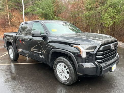 Used 2025 Toyota Tundra SR5 AWD/4WD image 7